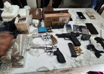 Parte de los elementos incautados en el operativo en Río Cuarto.