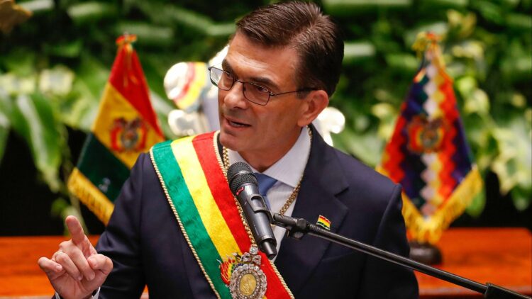 El mandatario juró en una ceremonia en La Paz, Bolivia.