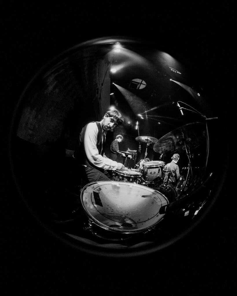 Salas Velatorias presenta este viernes Lamentario, su nuevo álbum Salas Velatorias presenta este viernes Lamentario, su nuevo álbum