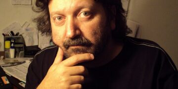 A 25 años de su primera publicación, vuelve “Detrás del vidrio”