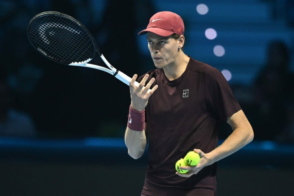 Sinner comenzó con el pie derecho su defensa del título el ATP Finals