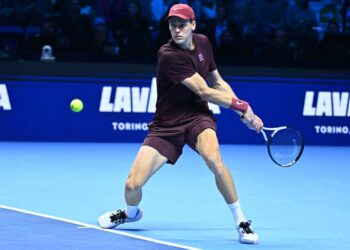 Sinner sigue imparable y avanzó a las semifinales del ATP Finals
