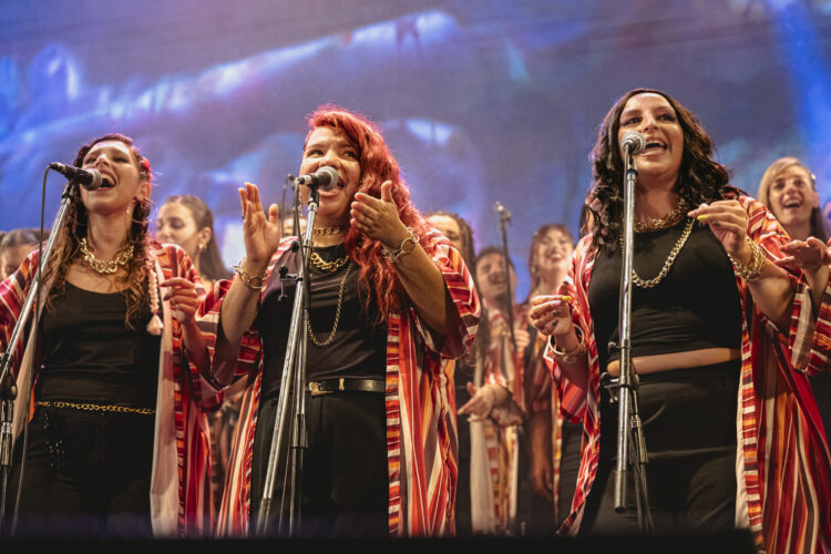 El Misty Soul Choir invita a un recorrido cromático con su estreno “Colors” Considerado el primer y único coro de soul de Argentina. Fotos: Prensa.