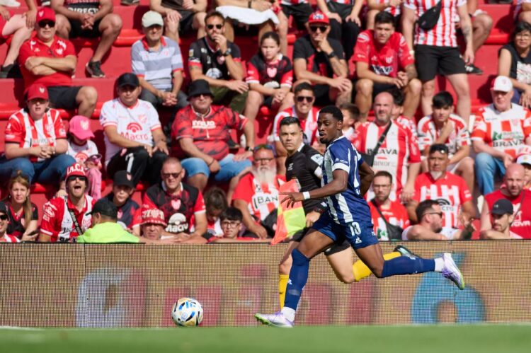 Talleres clasificó tras empatar con Instituto en un clásico polémico y picante Talleres clasificó tras empatar con Instituto en un clásico polémico y picante