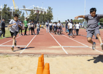 “Te Acompaño”: más de 1.200 estudiantes participaron en talleres de atletismo