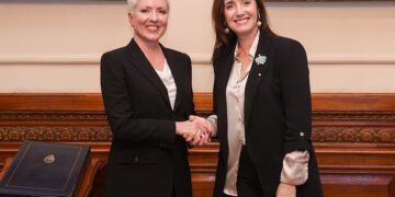 Villarruel respondió a las críticas por su relación con Milei Victoria Villarruel junto a Shea Bradley Farrell, titular del Instituto estadounidense Counterpoin.