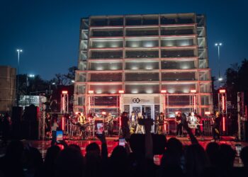 Finde largo con agenda completa: desde Shrek 2 a los shows de folklore y electrónica