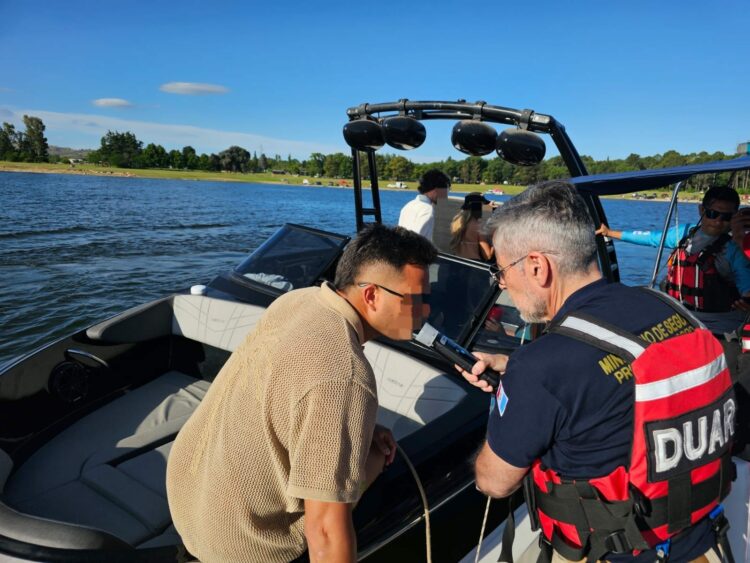 Operativos de control en el Dique Los Molinos.