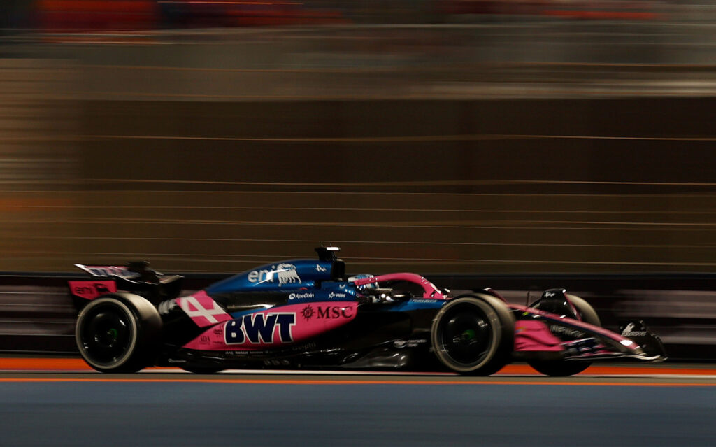 Colapinto terminó último en la qualy para la carrera sprint del GP de Qatar El piloto argentino tuvo una muy floja actuación y terminó último en la práctica libre del Gran Premio de Qatar.