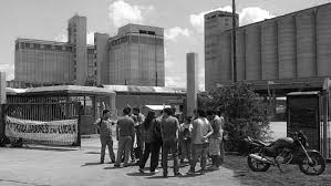 "Molineros": La lucha obrera sube a escena con testimonios reales y una puesta innovadora «Molineros»: La lucha obrera sube a escena con testimonios reales y una puesta innovadora