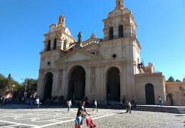 Jornada mayormente despejada y temperatura en ascenso