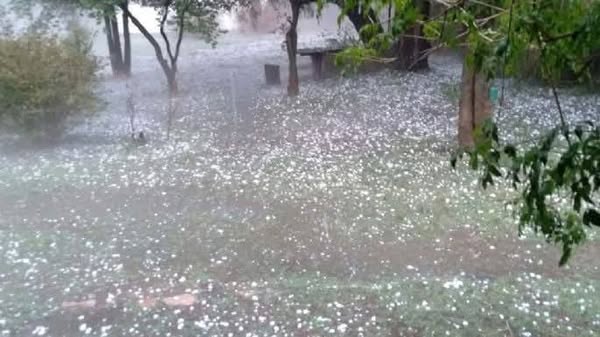 Temporal con lluvias intensas y granizo provocó daños en Córdoba