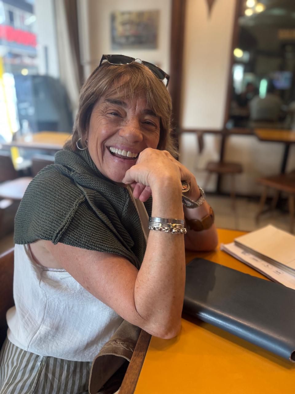 Estamos invitados a mirar distinto Estamos invitados a mirar distinto