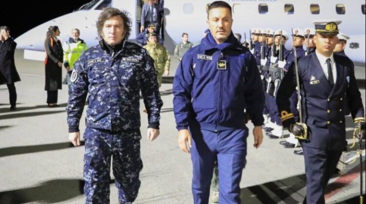 En Las Higueras aguardan las presencias de Javier Milei y Luis Petri.