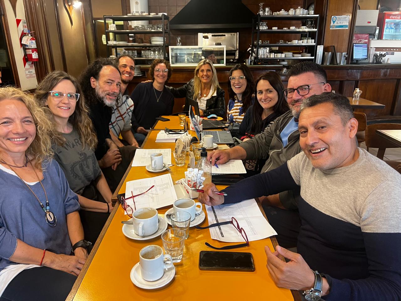 Estamos invitados a mirar distinto Estamos invitados a mirar distinto