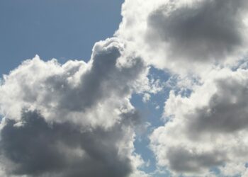 Córdoba supera los 40°: zonas más calientes y alerta por incendios y tormentas