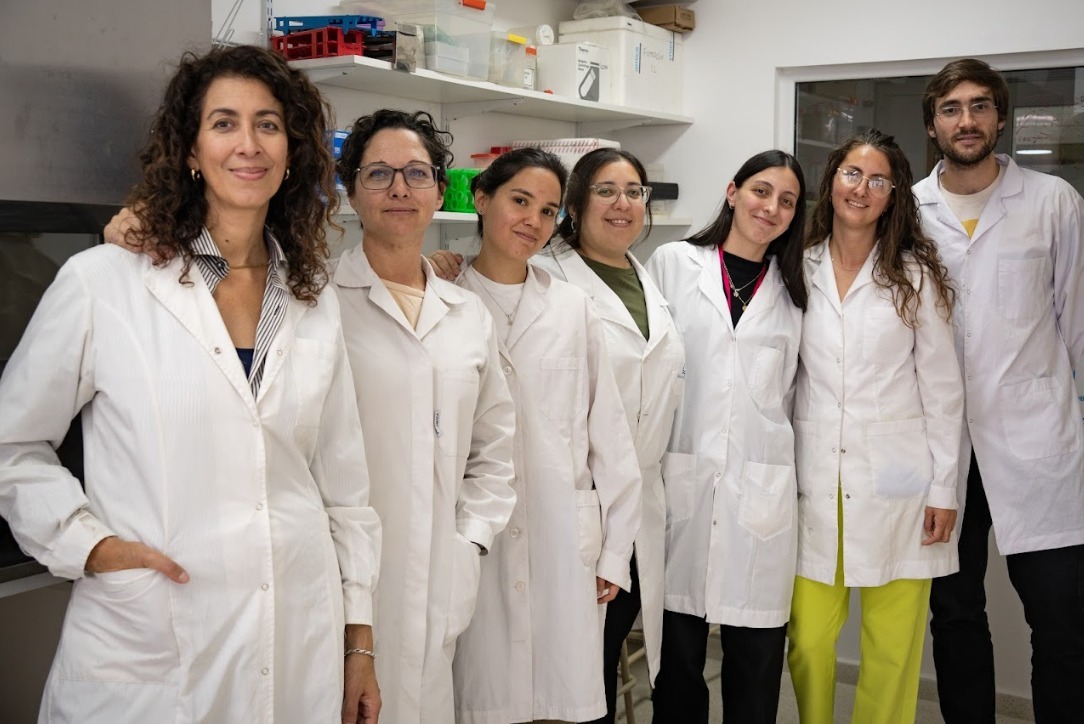 Tomillo, ruda y árbol de té: los ingredientes de una vacuna que fortalece a las plantas Tomillo, ruda y árbol de té: los ingredientes de una vacuna que fortalece a las plantas