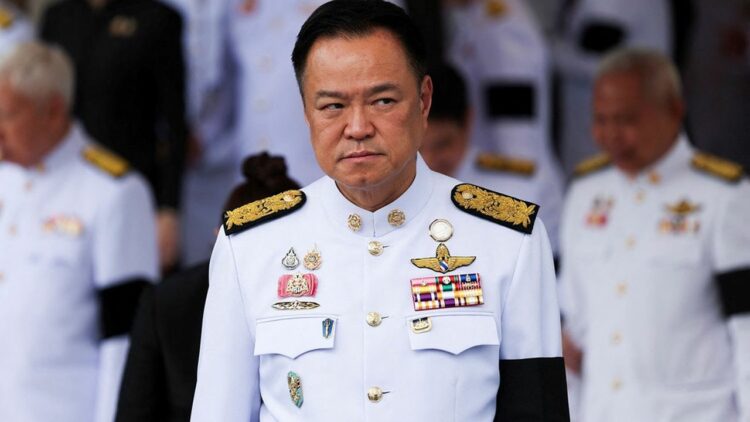 Tras disolver el parlamento, Tailandia convoca elecciones generales para el 8 de febrero del 2026 El primer ministro Anutin Charnvirakul disolvió el Parlamento de Tailandia y habilitó la convocatoria a elecciones generales, previstas para el 8 de febrero de 2026, en un contexto de tensión política y conflictos fronterizos.