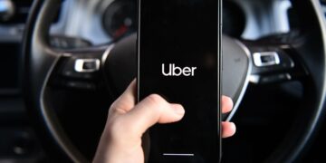 La Municipalidad habilitó a Uber y Viajá Ya y abre la inscripción para vehículos
