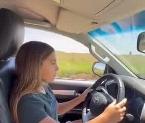 Polémica por la hija de 12 años de El Polaco manejando: Seguridad Vial pidió inhabilitación