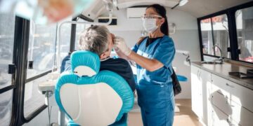 Regresa “Sacale la lengua al Cáncer”: controles gratuitos para la detección bucal temprana Además, se brindarán pautas de higiene bucal, técnicas de cepillado y recomendaciones para reducir los principales factores de riesgo.