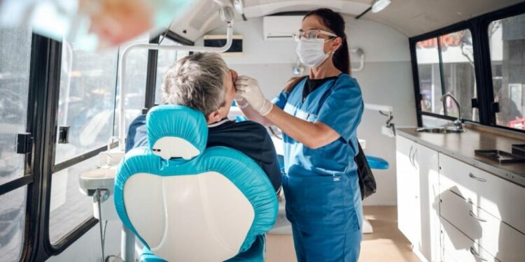 Regresa la campaña contra el cáncer bucal: controles gratuitos para la detección temprana Además, se brindarán pautas de higiene bucal, técnicas de cepillado y recomendaciones para reducir los principales factores de riesgo.