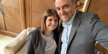 El Gobierno busca «barajar y dar de nuevo» tras el desplante de los gobernadores