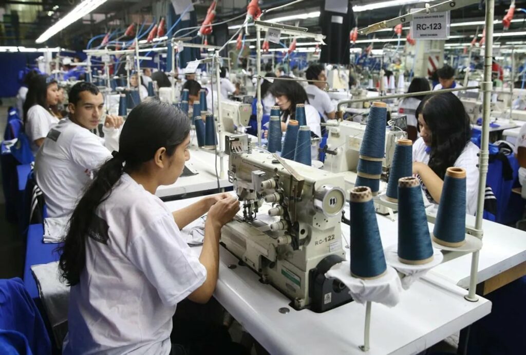 Alerta textil por la avalancha de ropa importada: China concentra el 70% Textil