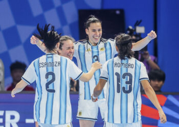 Argentina goleó a Colombia y se metió en las semis del mundial