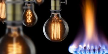 El Gobierno fija el marco para los aumentos de luz y gas desde enero de 2026