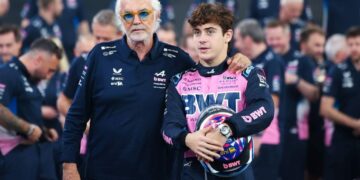 Briatore elogió a Colapinto y presionó a Alpine: Es fantástico y merece un auto a la altura Briatore elogió a Colapinto y presionó a Alpine: Es fantástico y merece un auto a la altura