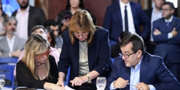 El Senado sacará el dictamen de la Reforma Laboral, pero el debate en el recinto pasa a febrero. El Senado sacará el dictamen de la Reforma Laboral, pero el debate en el recinto pasa a febrero.