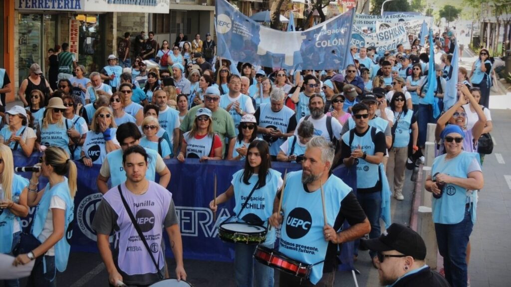 Caja de Jubilaciones: Ejecutivo y sindicatos establecen mesa de diálogo permanente Caja de Jubilaciones: Ejecutivo y sindicatos establecen mesa de diálogo permanente