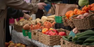 Canasta básica en noviembre: una familia tipo necesitó $1.257.329 para no ser pobre Canasta