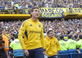 Claudio Úbeda seguirá como entrenador de Boca Juniors en 2026