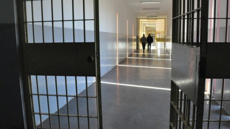 Detuvieron a 10 guardias de Bouwer por la brutal golpiza a un interno Complejo Carcelario de Bouwer.