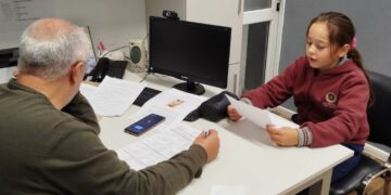 Entre los meses de mayo y octubre aumentó la cantidad de estudiantes en el nivel esperado de desempeño.