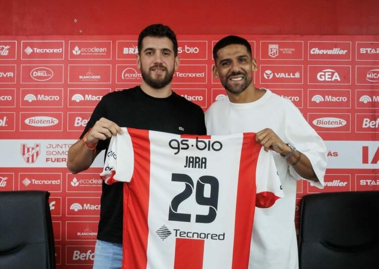 Jara se convirtió en el nuevo refuerzo de la Gloria.