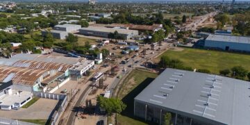 Estos desvíos de tránsito pueden provocar demoras en el sector, por lo que se sugiere a los automovilistas buscar vías alternativas