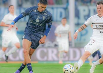 Fassi descartó negociar la venta de dos futbolistas titulares