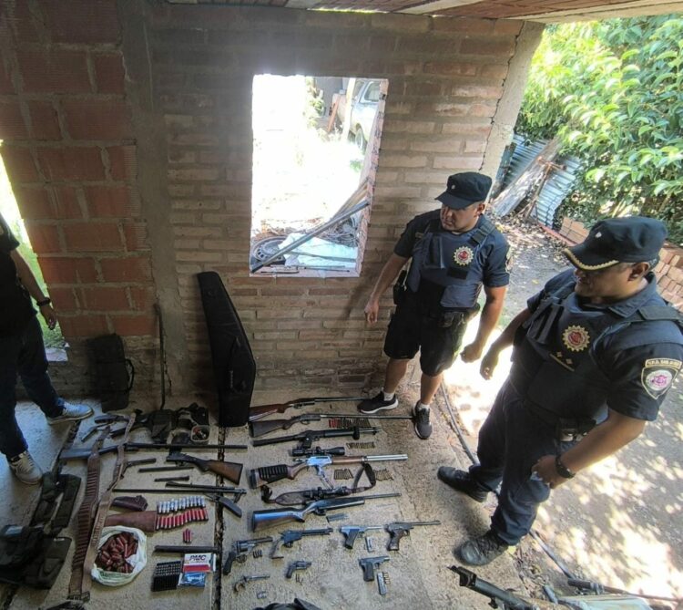 Fotografía de los allanamientos en La Paz