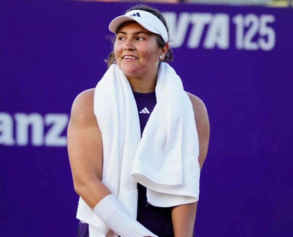 Giovannini avanzó a octavos y sumó un triunfo de carácter en el WTA 125 de Quito