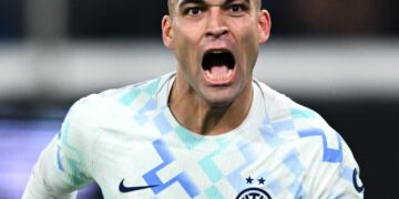 Gol de Lautaro Martínez para que el Inter sonría desde la cima