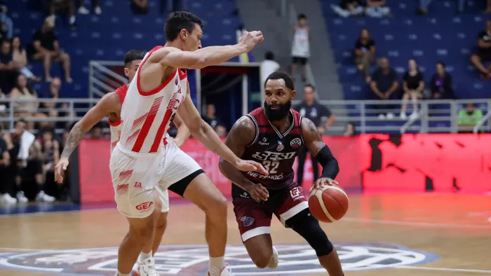 Instituto hace su estreno en la Basketball Champions League La Gloria ganó sus cinco partidos contra equipos chilenos en este tipo de competencias.