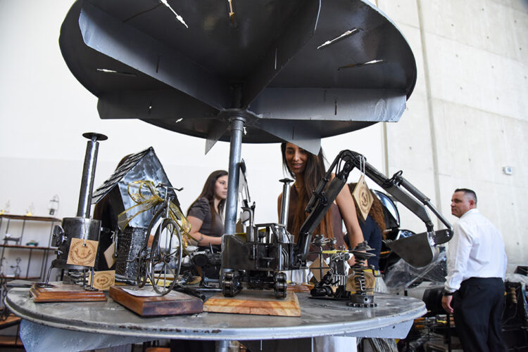 “Crear, Producir y Educar en contextos de encierro”: una muestra que celebra la creatividad