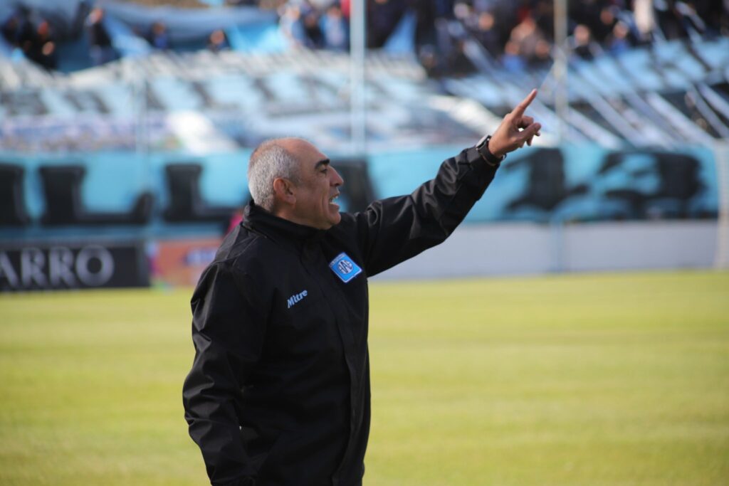 Iván Delfino seguirá al mando de Estudiantes de Río Cuarto en 2026 Iván Delfino seguirá al mando de Estudiantes de Río Cuarto en 2026