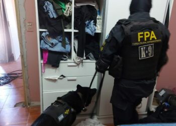La FPA realizó siete allanamientos y detuvo a cuatro personas en Alto Alberdi y Villa Páez.