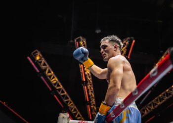 La hazaña de Kevin Ramírez: es barrendero, regaló 30 kilos de ventaja y se consagró campeón en Arabia