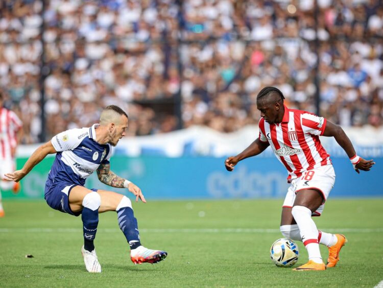 La ley de la selva (y del bosque): Estudiantes le ganó el clásico a Gimnasia y jugará la final con Racing Edwuin Cetré asistió a Palacios en el único tanto del partido.