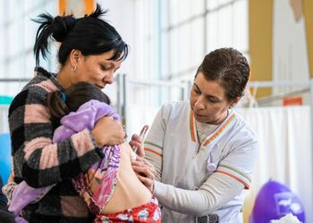 La medida se implementa a raíz de las bajas coberturas de vacunación que se registran en todo el país.